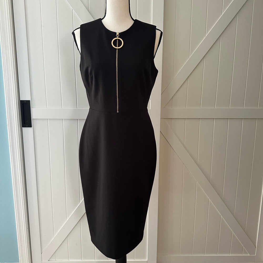 Calvin Klein Black Sheath Dress Size 6 Gold Ring Zip Sleeveless Stretch Classy
